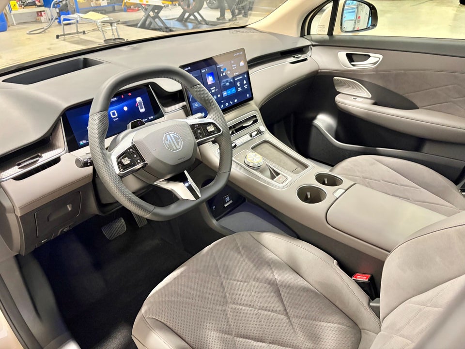 MG MGS6 77 Luxury Long Rang 5d