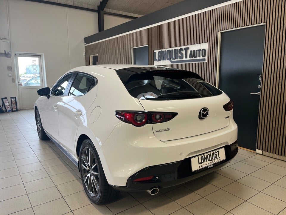 Mazda 3 2,0 e-SkyActiv-G 150 Sky 5d