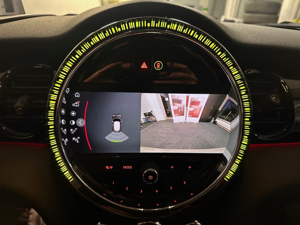 MINI Cooper SE Experience 3d