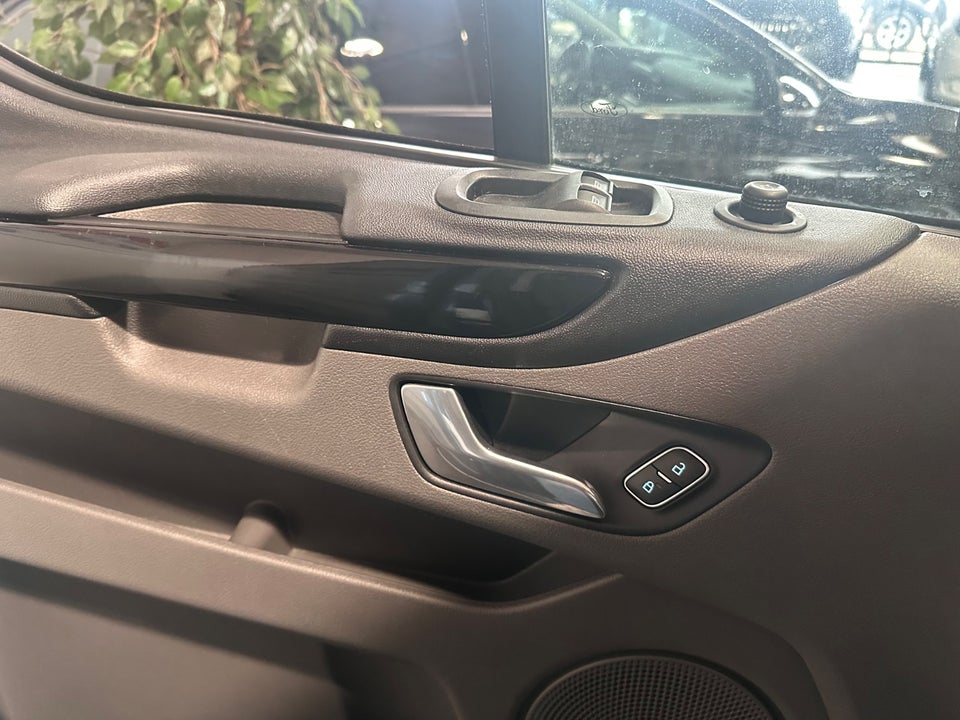 Ford Transit Custom 300S 2,0 TDCi 170 Active aut.