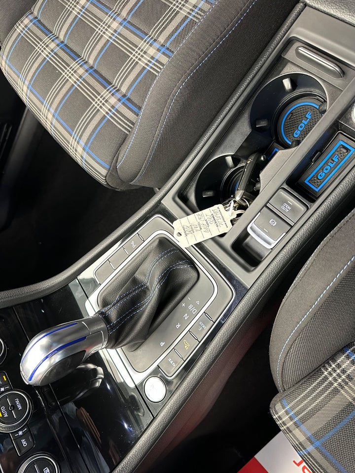 VW Golf VII 1,4 GTE DSG 5d