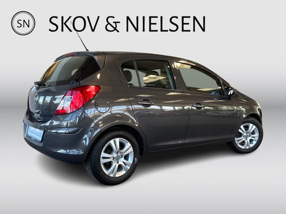 Opel Corsa 1,4 16V Cosmo 5d