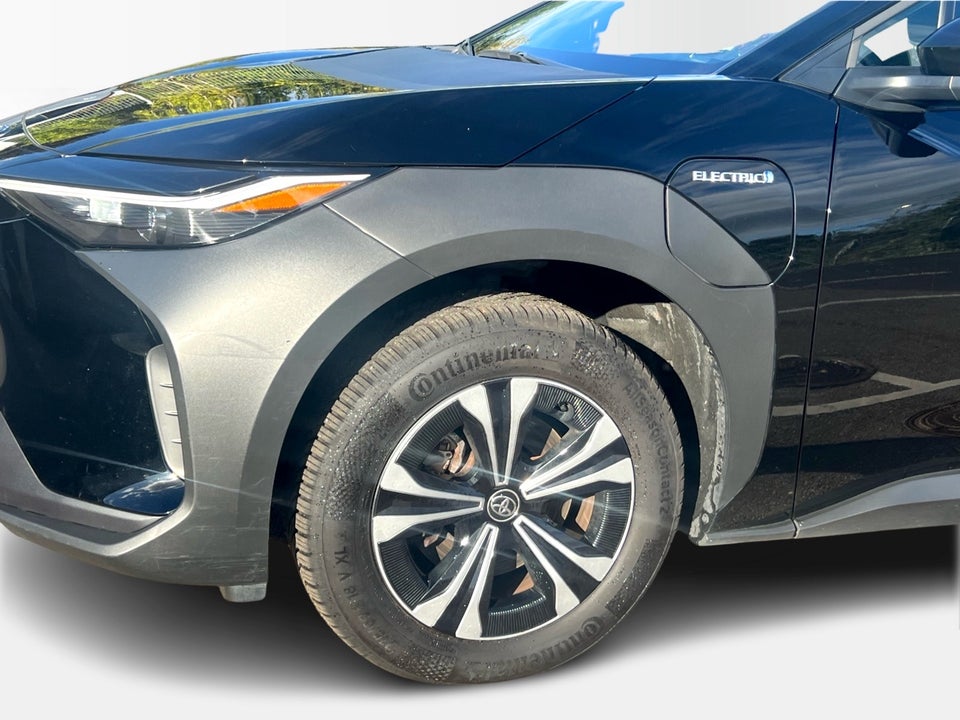 Toyota bZ4X Essential 5d