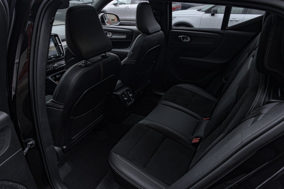 Volvo XC40 P8 ReCharge Twin Pro 5d