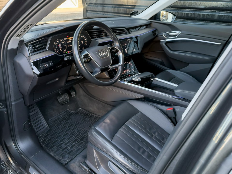 Audi e-tron 50 quattro 5d