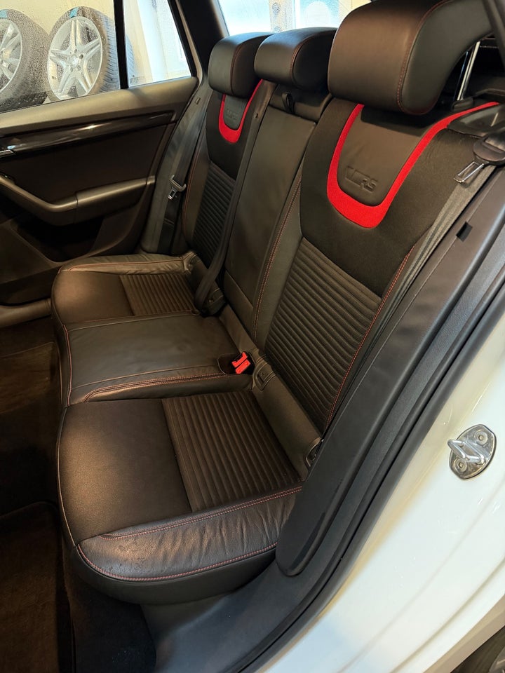 Skoda Octavia 2,0 TSi 220 RS Combi DSG 5d