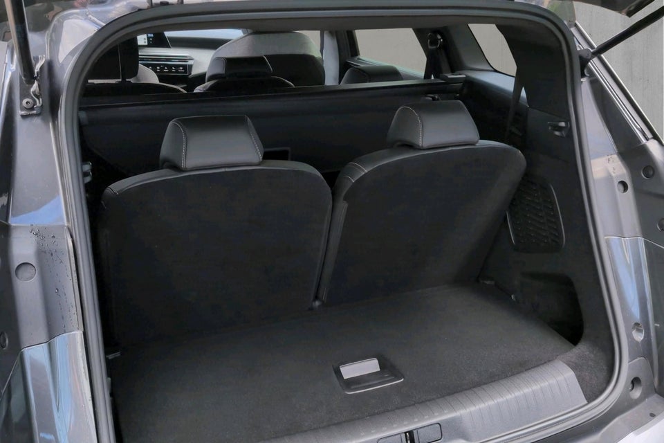 Peugeot e-5008 77 Allure 7prs 5d