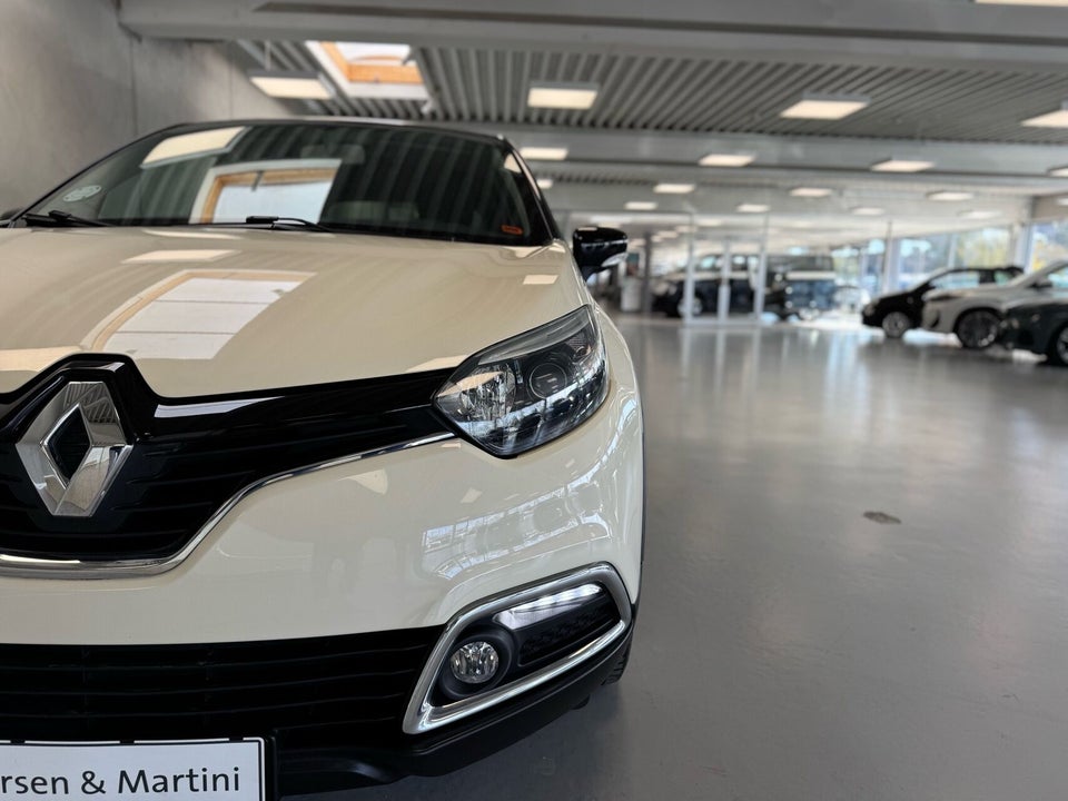 Renault Captur 0,9 TCe 90 Expression Navi Style 5d