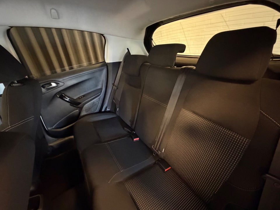 Peugeot 208 1,6 BlueHDi 100 Desire 5d