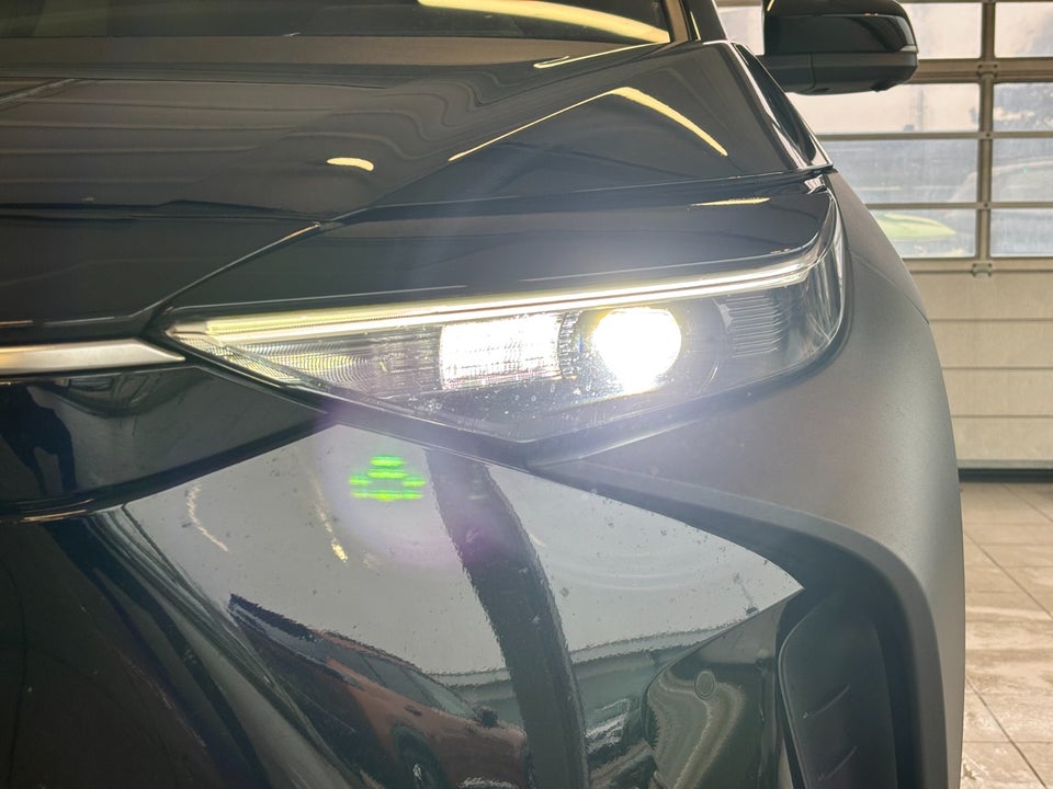 Toyota bZ4X Active 5d