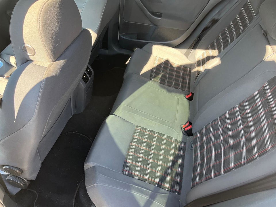 VW Golf V 2,0 GTi DSG 5d