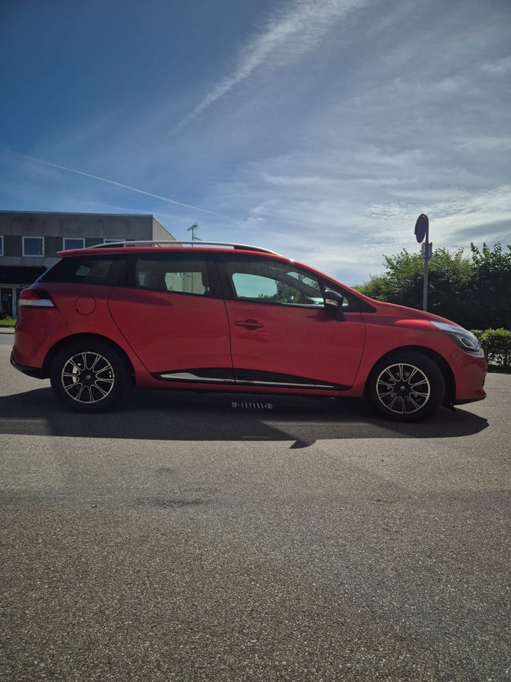 Renault Clio IV 1,2 16V Expression Sport Tourer 5d