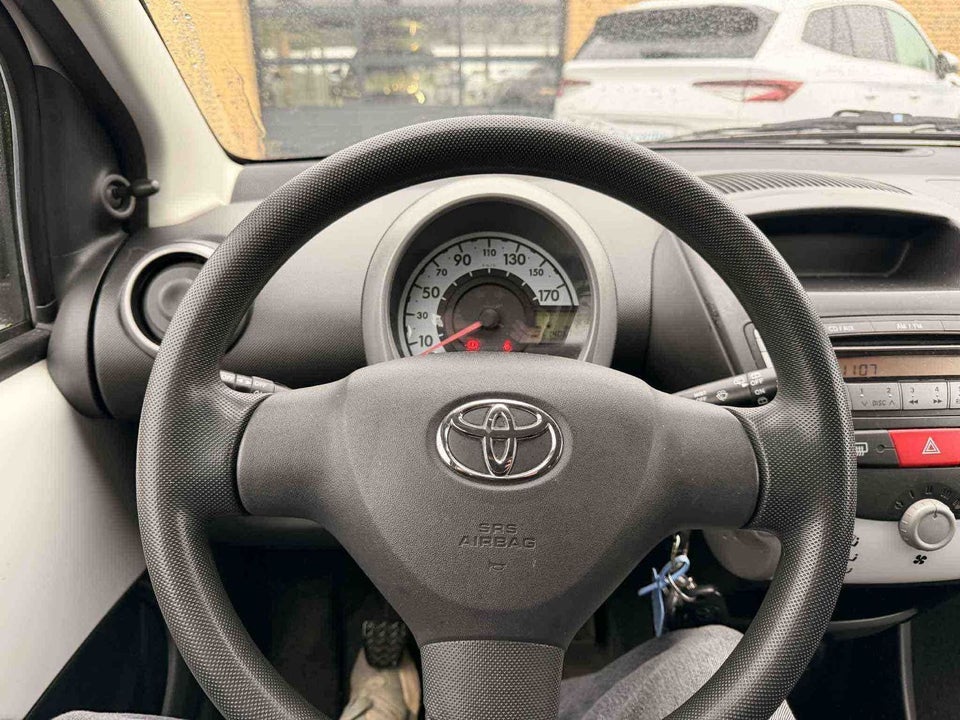 Toyota Aygo 1,0 Plus 5d