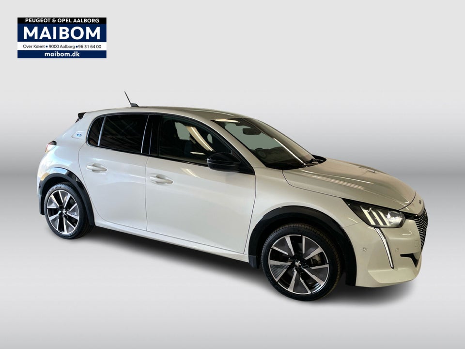 Peugeot e-208 50 GT 5d