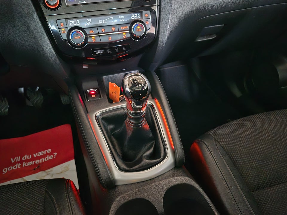 Nissan Qashqai 1,2 Dig-T 115 Tekna 5d