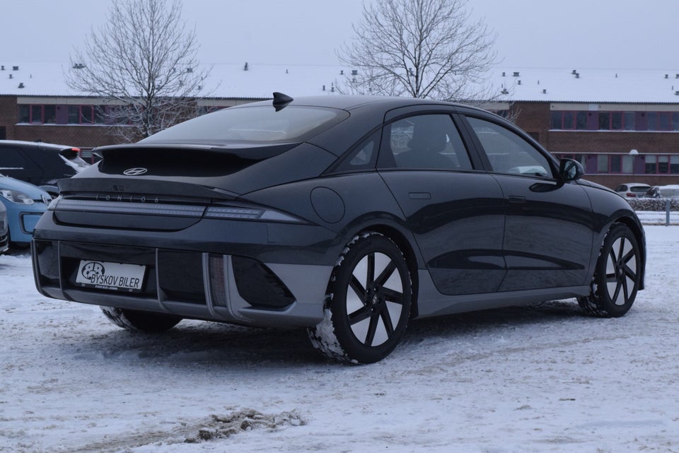 Hyundai Ioniq 6 53 Essential 4d