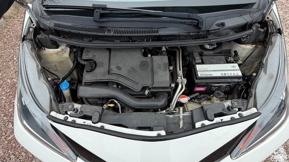 Toyota Aygo 1,0 VVT-i x-sky 5d