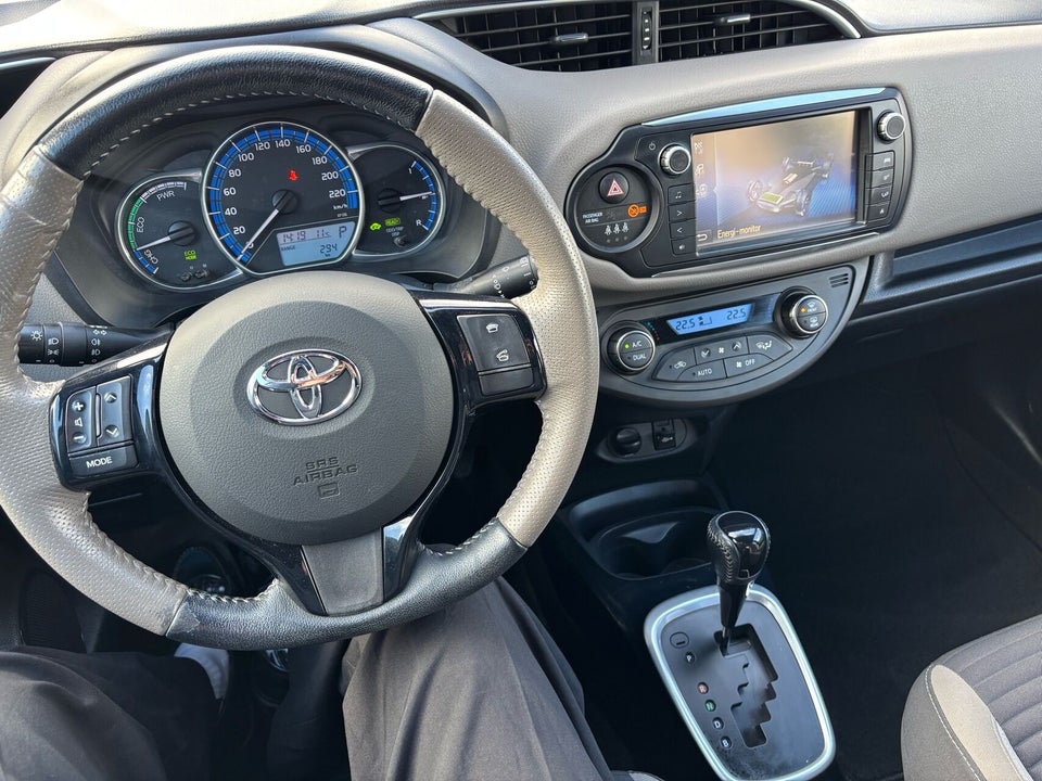 Toyota Yaris 1,5 Hybrid Delight e-CVT 5d