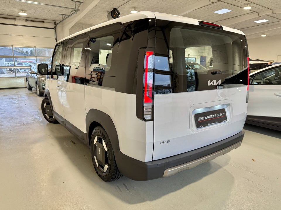 Kia PV5 71 Long Range Upgrade 5d
