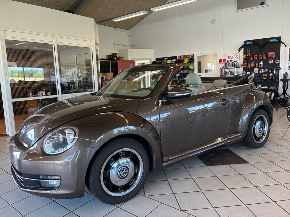 VW The Beetle 1,2 TSi 105 Design Cabriolet 2d