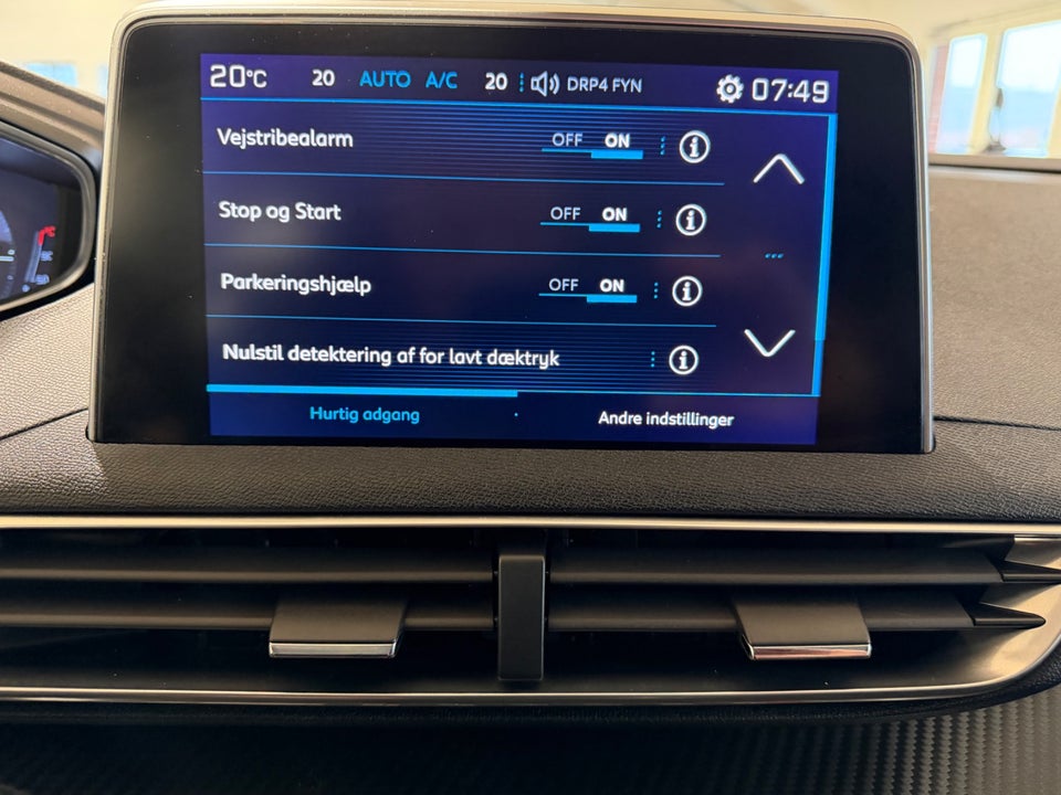 Peugeot 3008 1,2 e-THP 130 Active 5d
