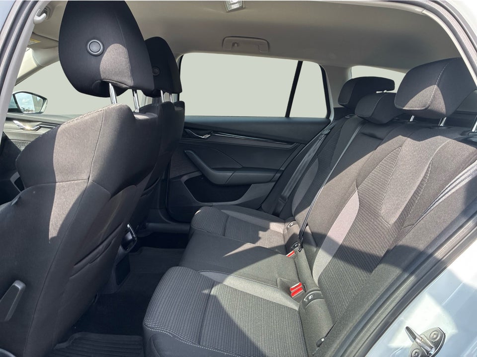 Skoda Octavia 1,0 TSi 110 Ambition First Edition 5d