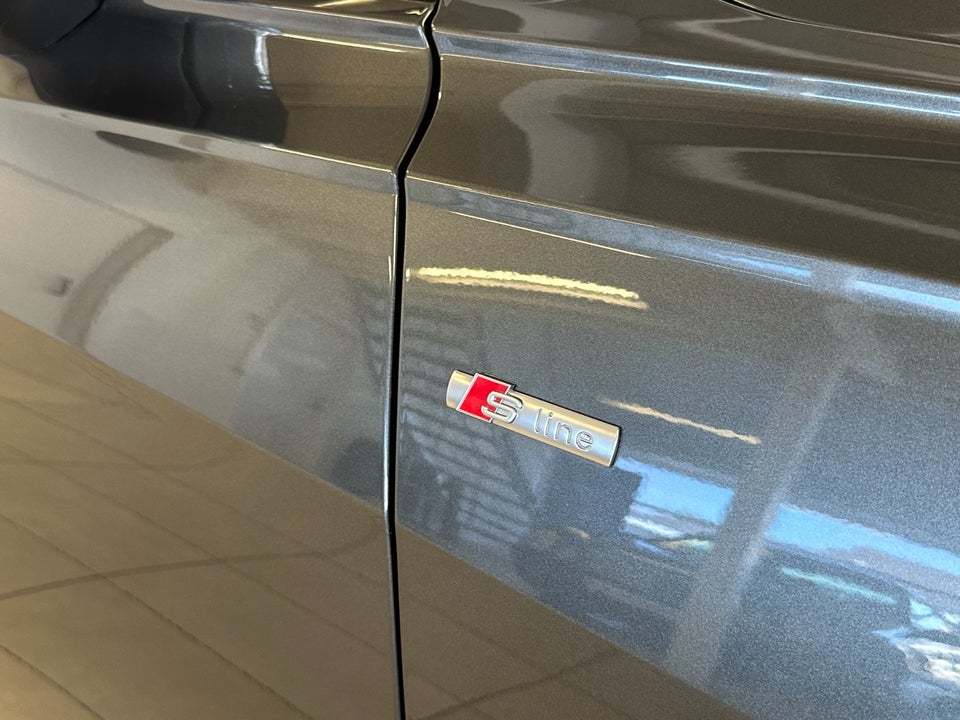 Audi A6 40 TDi S-line S-tr. 4d