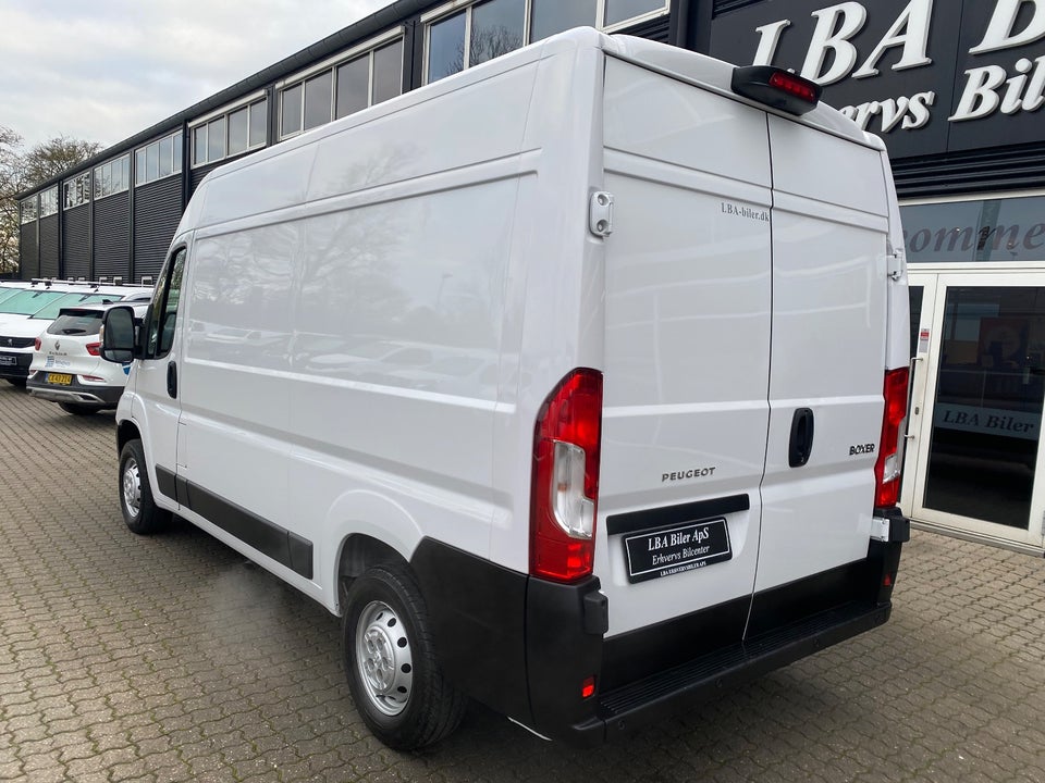 Peugeot Boxer 335 2,2 BlueHDi 140 L2H2 Premium