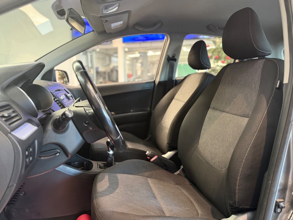 Kia Picanto 1,0 Active 5d