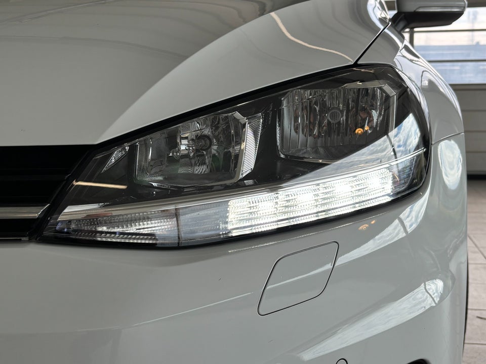 VW Golf VII 1,4 TSi 125 Comfortline Variant DSG 5d
