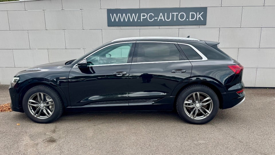Audi e-tron 55 S-line quattro 5d