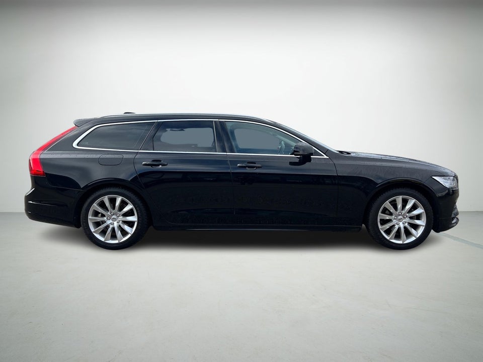 Volvo V90 2,0 D4 190 Momentum aut. 5d