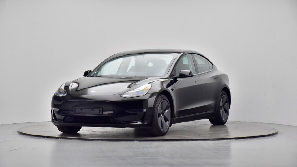 Tesla Model 3 Long Range AWD 4d