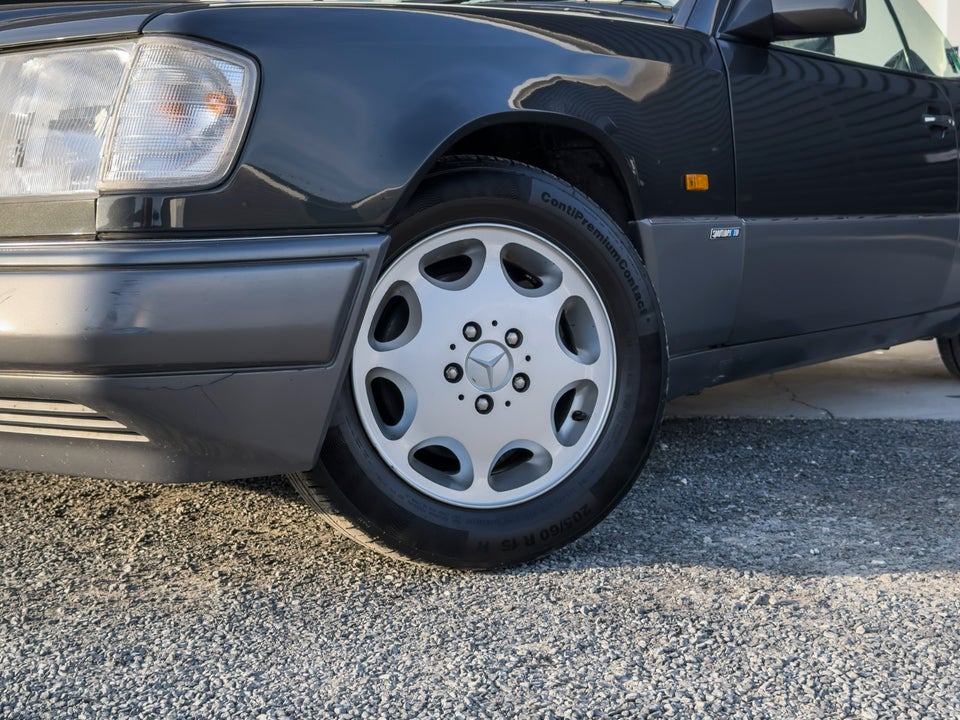 Mercedes E220 2,2 Cabriolet 2d