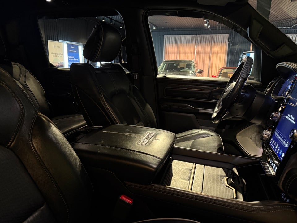 Dodge RAM 1500 5,7 V8 Hemi Limited aut. 4d