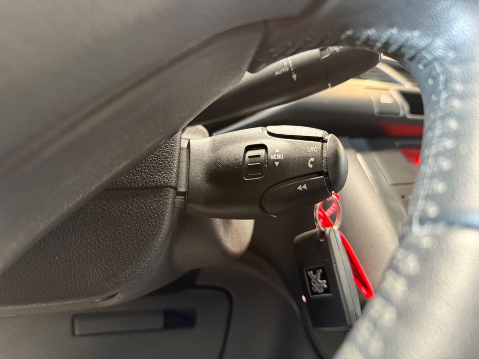 Peugeot 3008 1,6 HDi 114 Active 5d