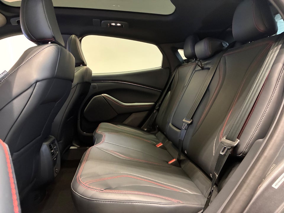 Ford Mustang Mach-E 91 Premium Extended Range AWD 5d