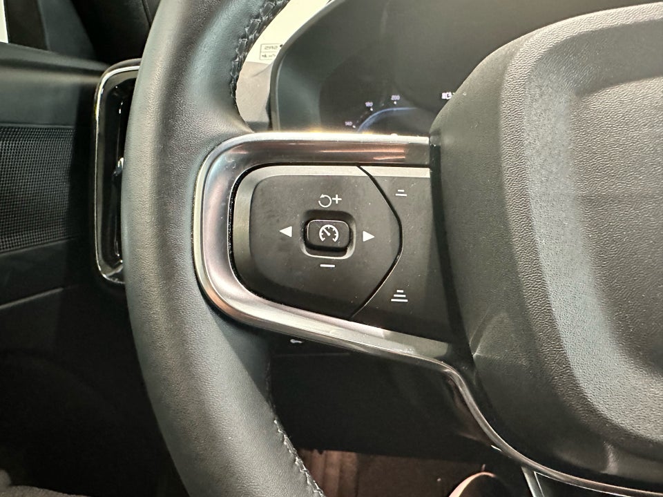 Volvo XC40 ReCharge Plus 5d
