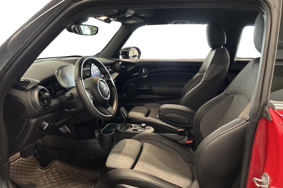 MINI Cooper SE Classic Trim 3d