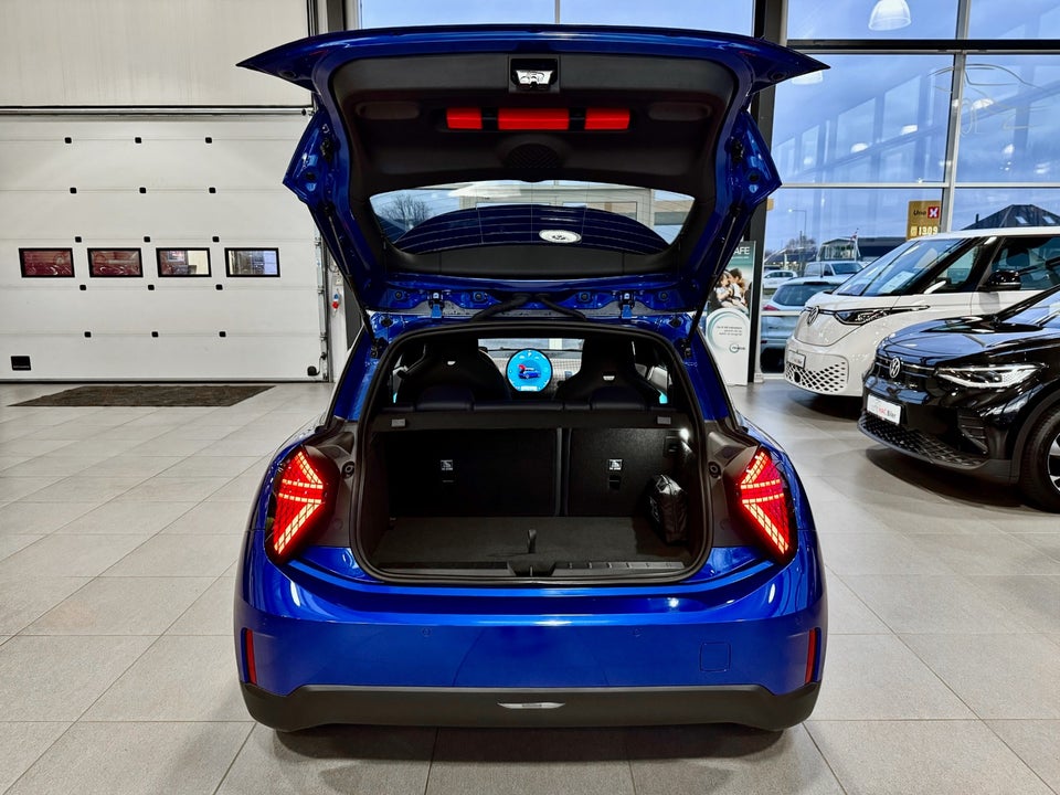 MINI Cooper SE Favoured Trim XL 3d