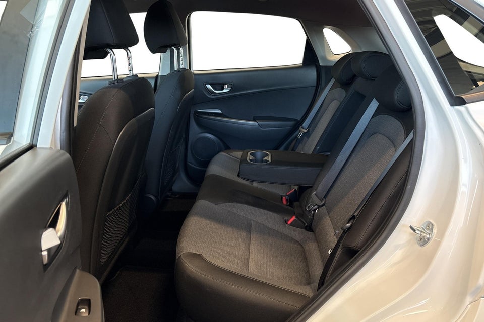 Hyundai Kona 39 EV Select 5d