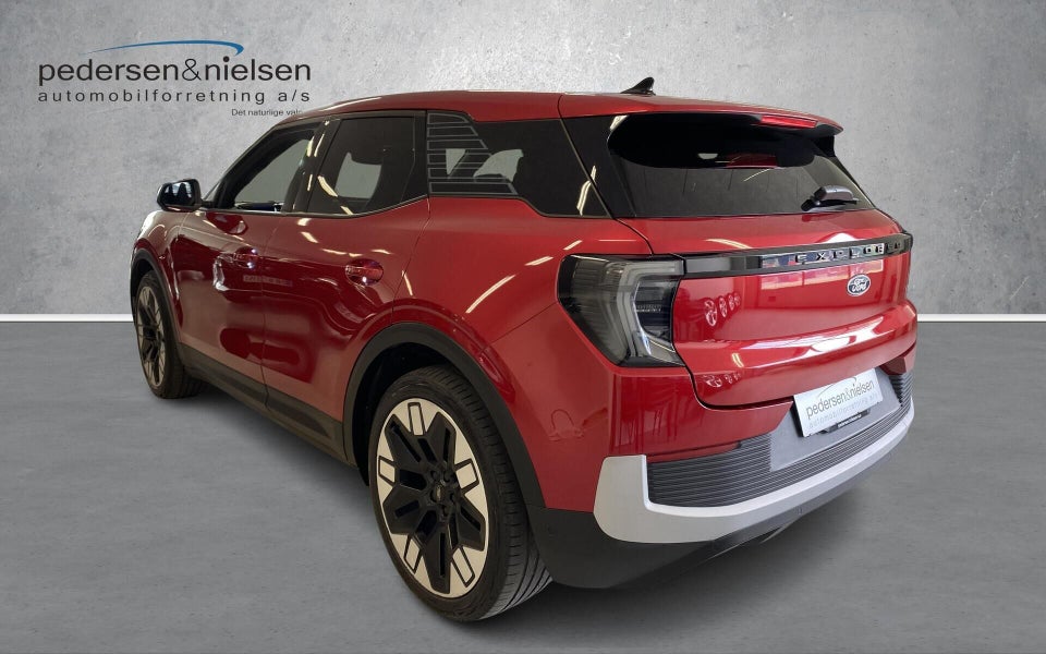 Ford Explorer 77 Premium Extended Range 5d