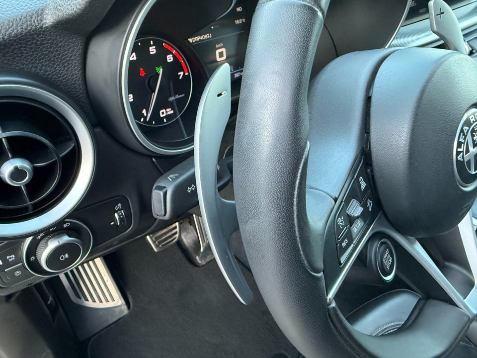 Alfa Romeo Stelvio 2,0 T 280 B-Tech aut. Q4 5d