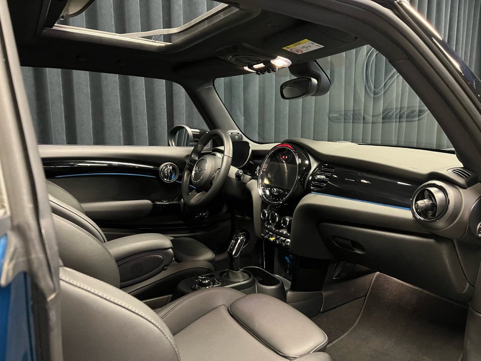 MINI Cooper SE Edition Premium Plus 3d