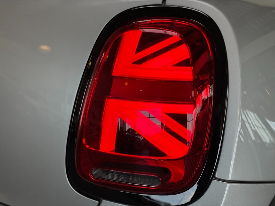 MINI Cooper SE Maximise 3d