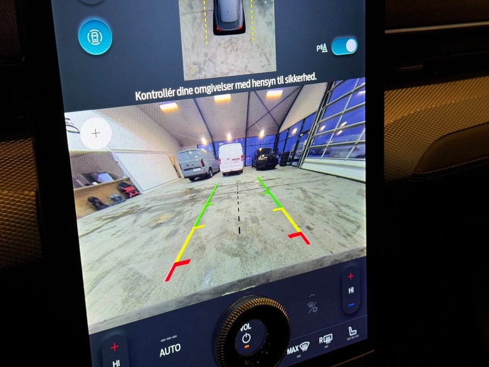 Ford Mustang Mach-E 68 Standard Range 5d