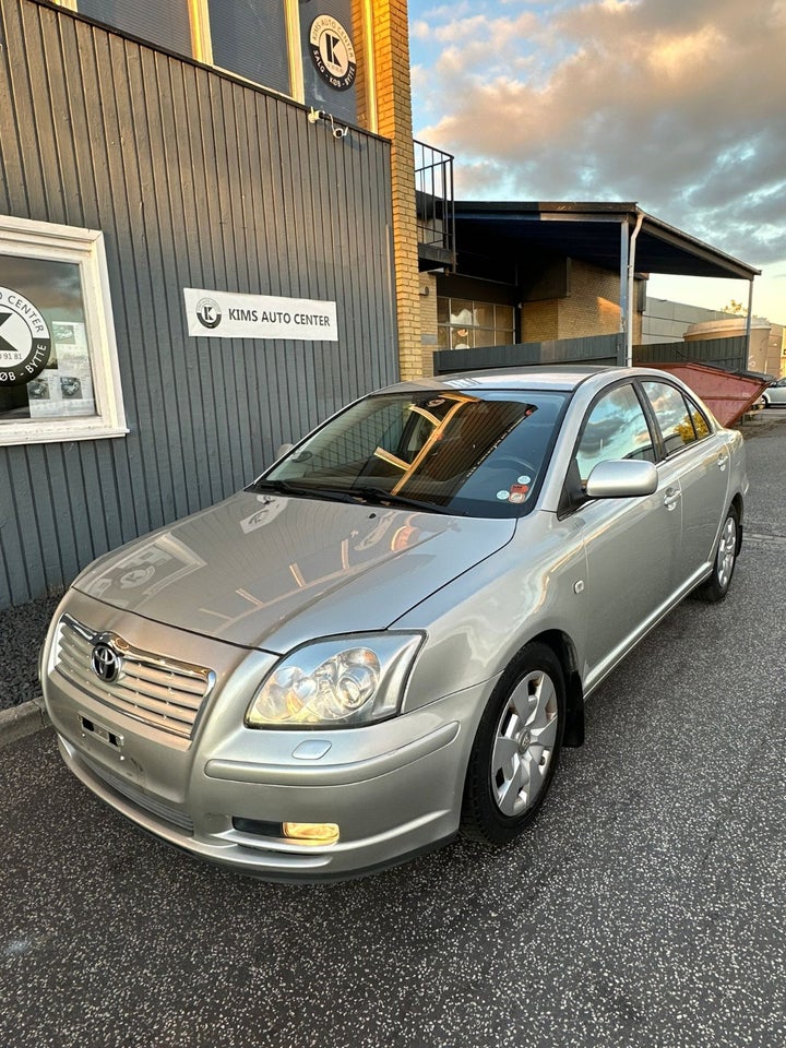 Toyota Avensis 1,8 VVT-i Sol 5d