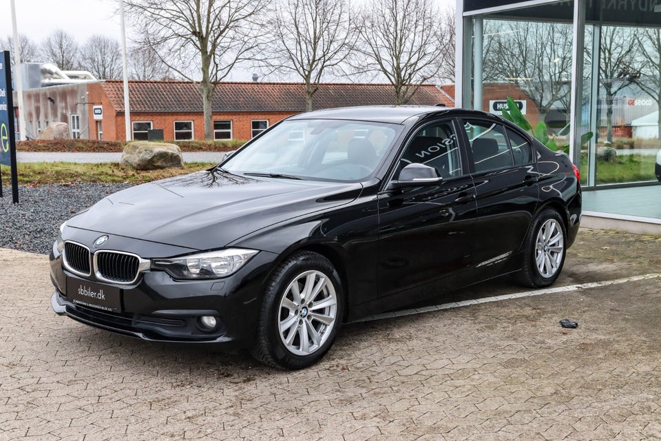 BMW 320d 2,0 Sport Line aut. 4d