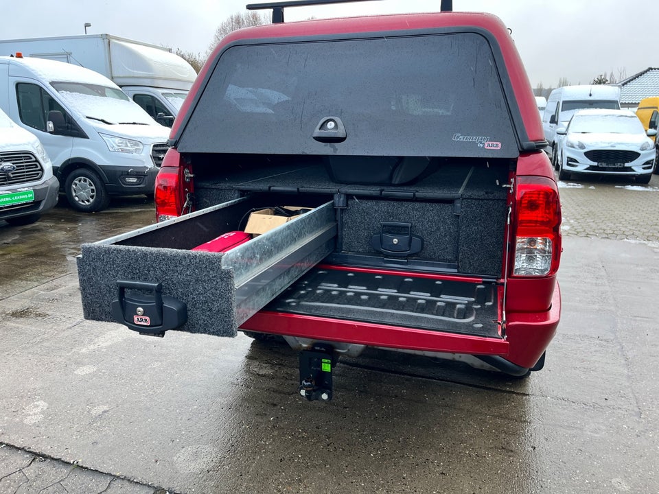 Toyota HiLux 2,4 D-4D 150 T2 Db.Kab 4x4 4d