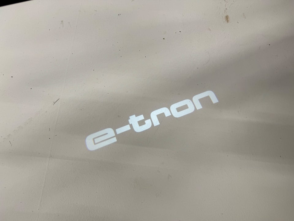 Audi e-tron 55 S-line Sportback quattro 5d